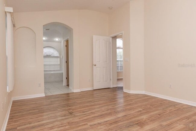 Building Photo - 174 Crystal Oak Dr