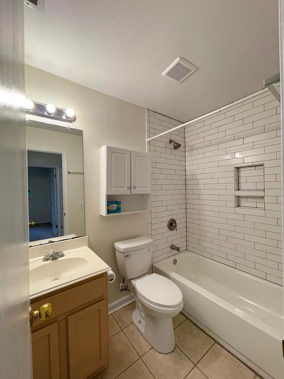 Building Photo - 205 Juniper Dr