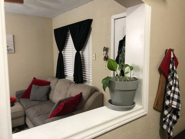 Building Photo - Northgate Area- 1 bedroom / 1 Bath fourplex apt./Walking distance to A&M/Tile Floors/ August Pre-...