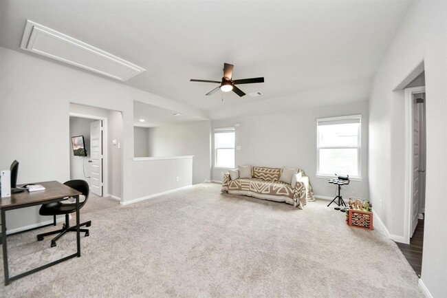 Building Photo - 2473 Carp Dr
