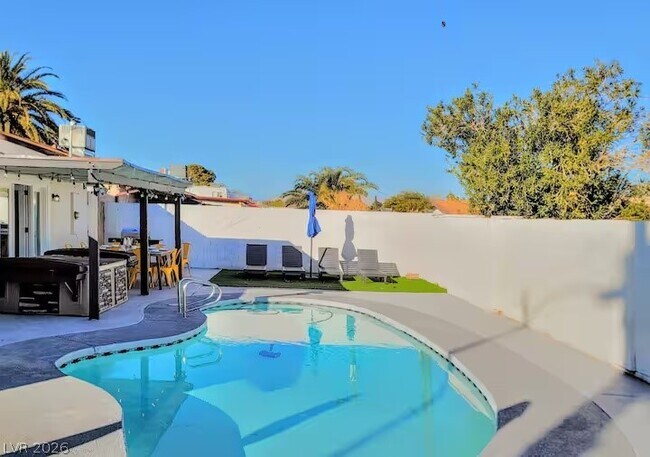 Building Photo - 3113 Black Forest Dr