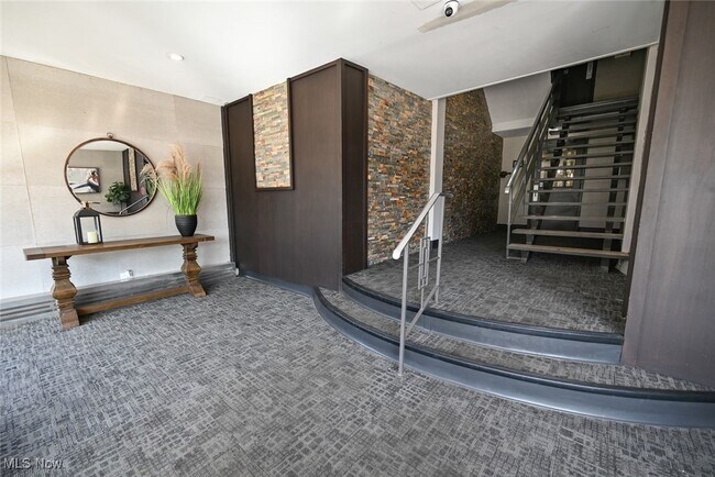 Building Photo - 12050 Lake Ave