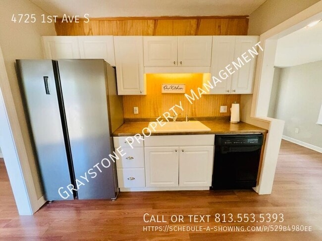 Building Photo - 4725 1st Ave S