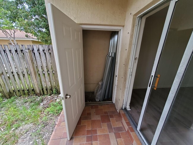 Building Photo - 14238 NW 17th Ave