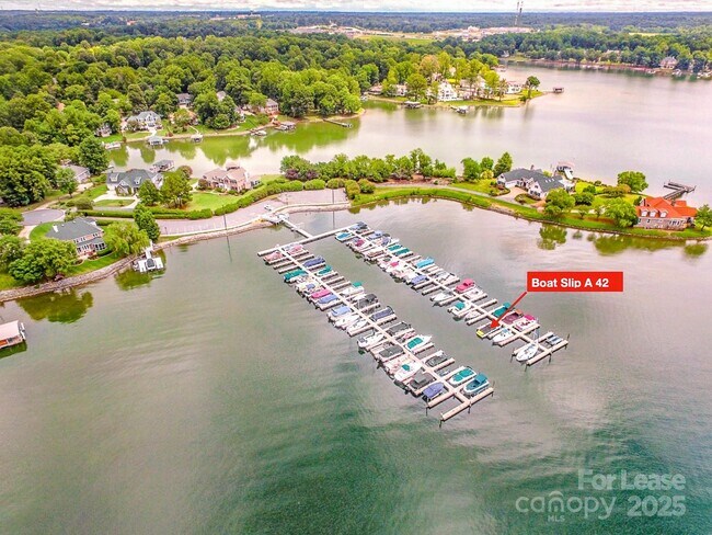 Building Photo - 169 Southhaven Dr