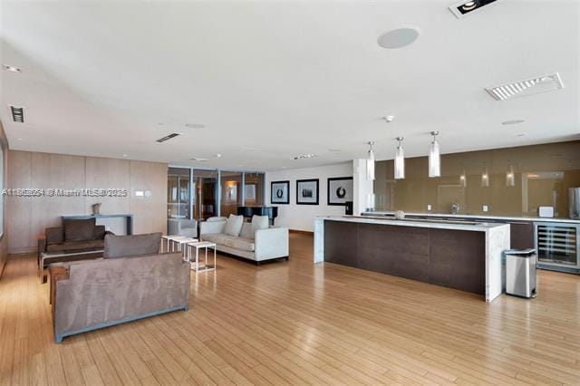 Building Photo - 900 Biscayne