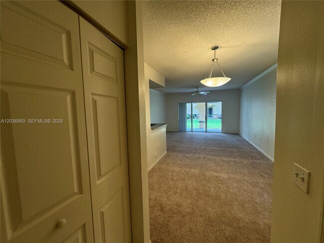 Building Photo - 2492 Centergate Dr