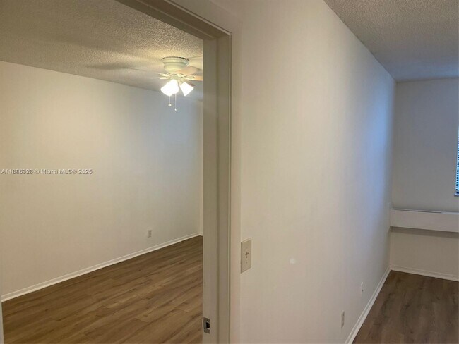 Building Photo - 2401 Riverside Dr