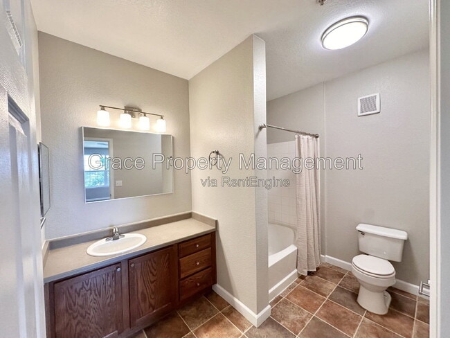 Building Photo - 5735 N Genoa Way