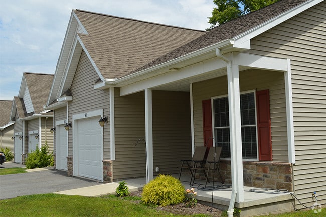 Building Photo - Village Path