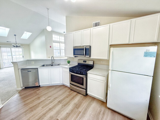 Building Photo - 2235 Waterleaf Ct