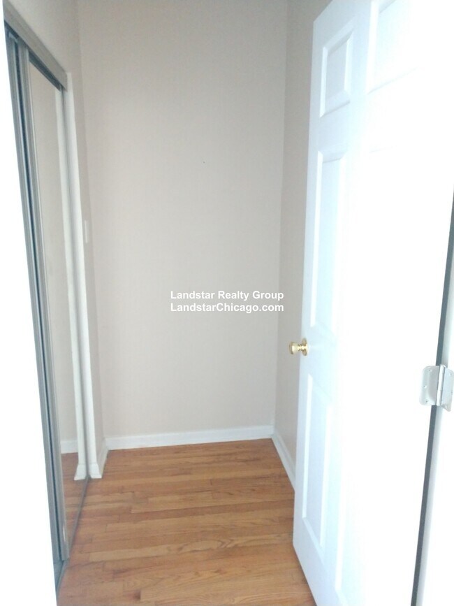 Building Photo - 4045.5 N Mozart St