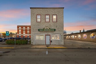 Building Photo - 15 3rd St