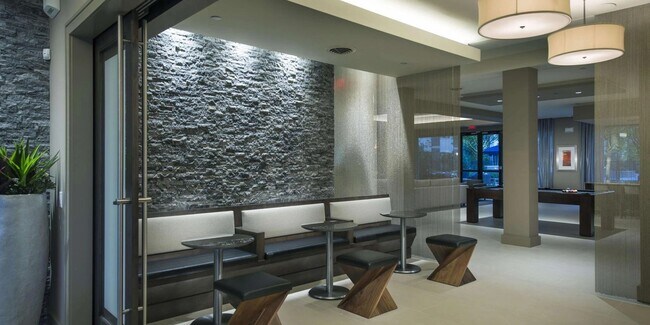 Building Photo - 7100 Old Katy Rd