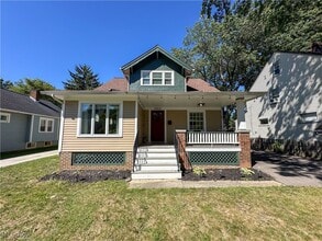 Building Photo - 3942 W 160th St