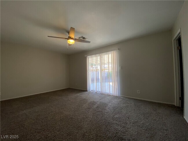 Building Photo - 4765 E Mohave Ave