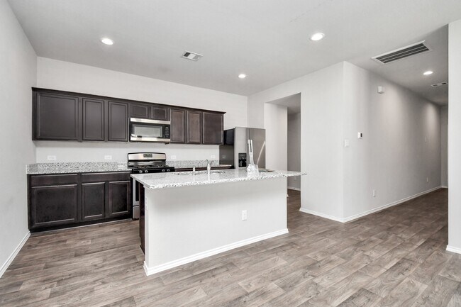 Building Photo - 14059 Crystal Cave Ln