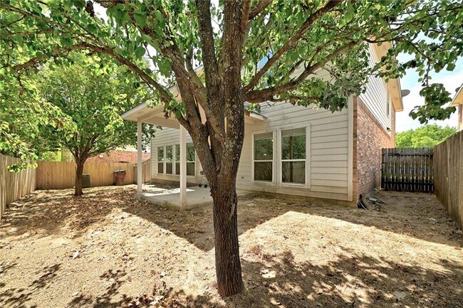 Building Photo - 2049 Rachel Ln