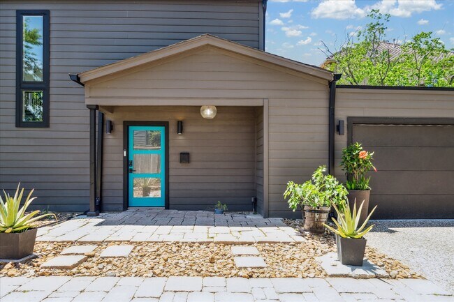 Building Photo - 7703 Bobbitt Ln