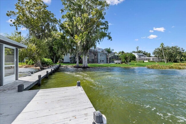 Building Photo - 3824 Gaines Dr