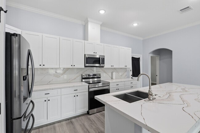 Building Photo - 15914 Tug Ct