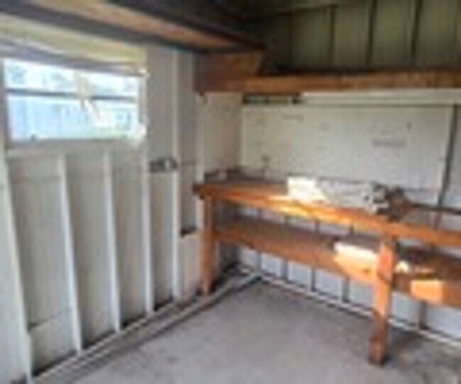 Building Photo - 612 Pine Grove Ct