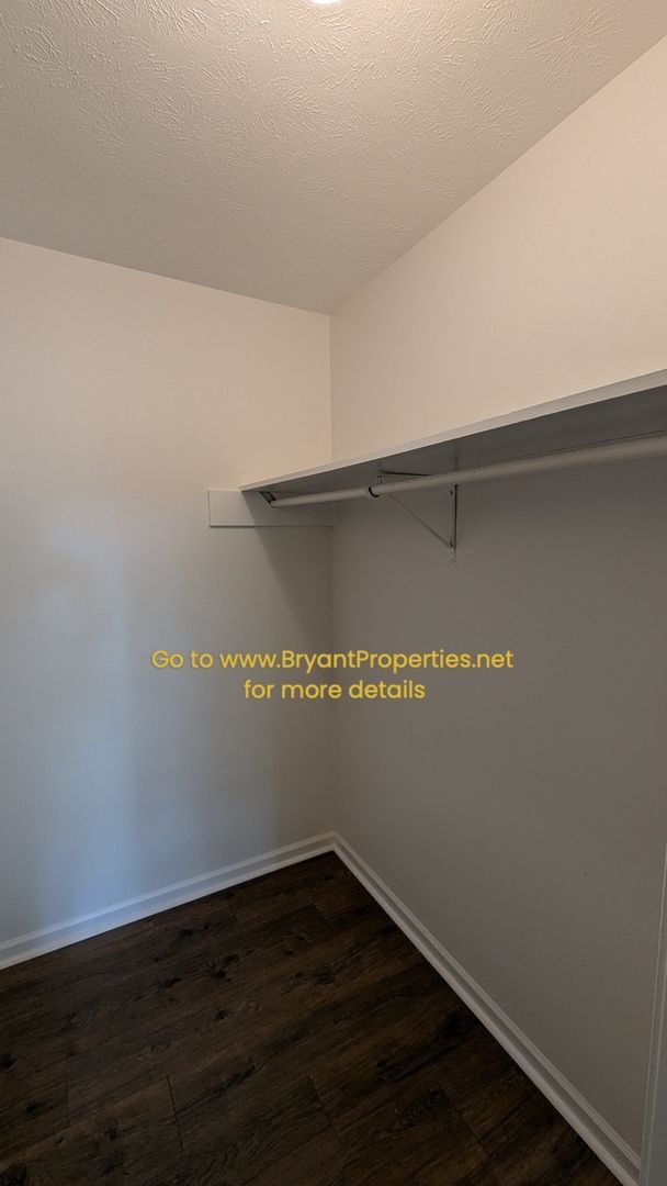 Building Photo - Donelson - Airport - Percy Preist Lake Area