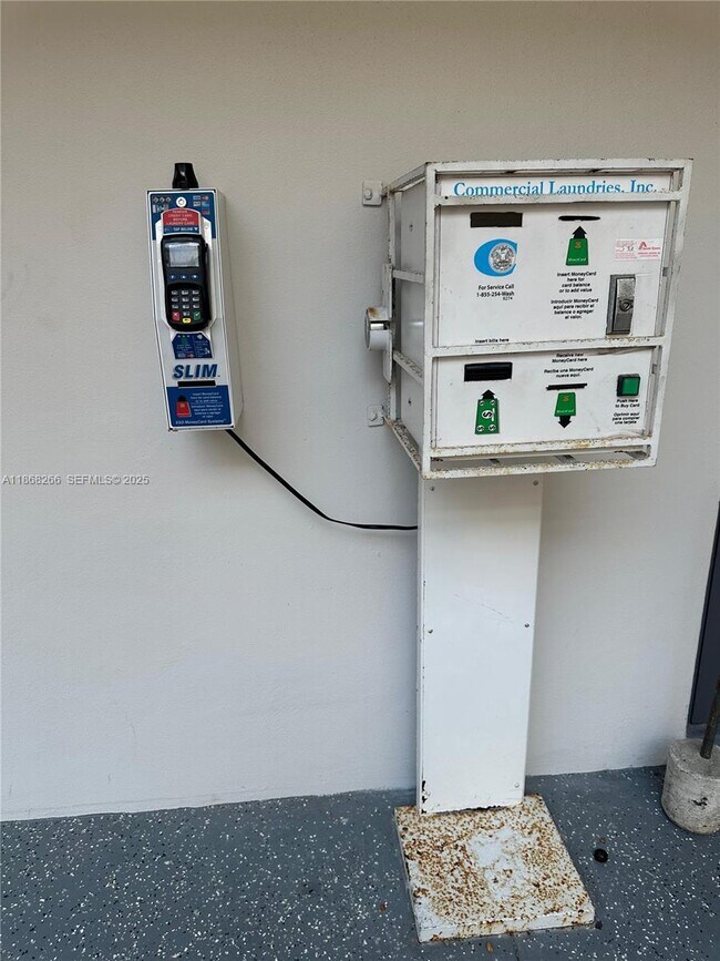 Building Photo - 15600 NW 7th Ave