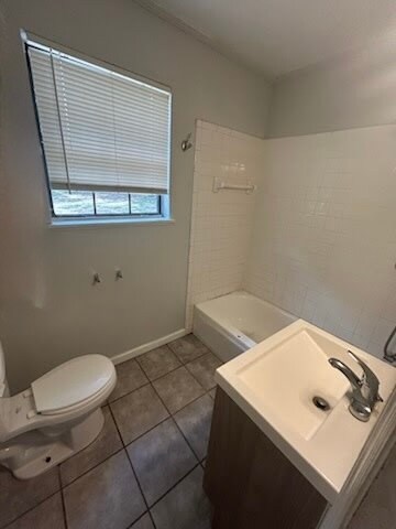 Building Photo - 1724 Pepper Dr