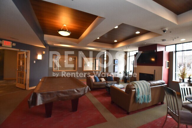 Building Photo - Stunning 1 Bedroom 1 Bathroom in Saint Louis Park!