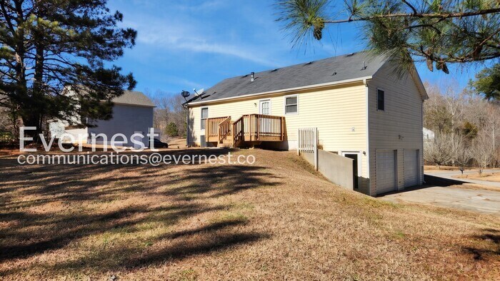 Building Photo - 345 Bomar Ln