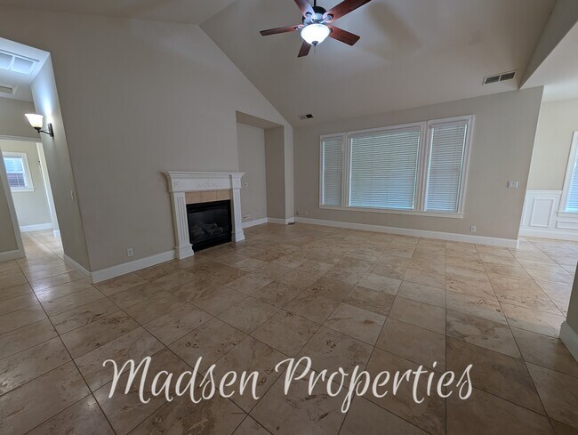 Building Photo - 7 Redeemers Loop