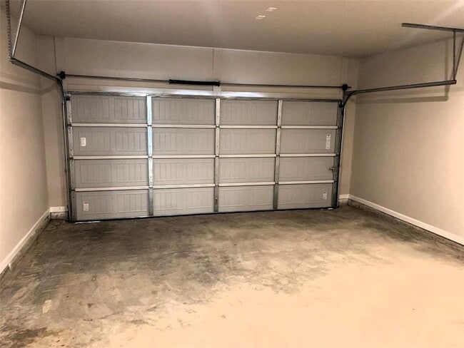 Building Photo - 123 Millers Ln