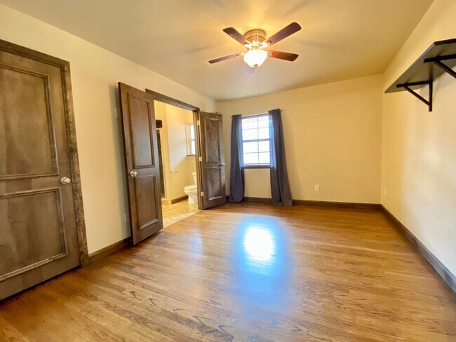 Building Photo - 2618 NW 66th St
