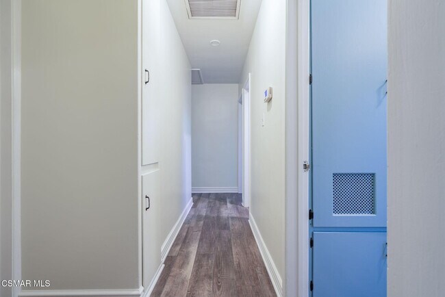 Building Photo - 22637 Mariano St