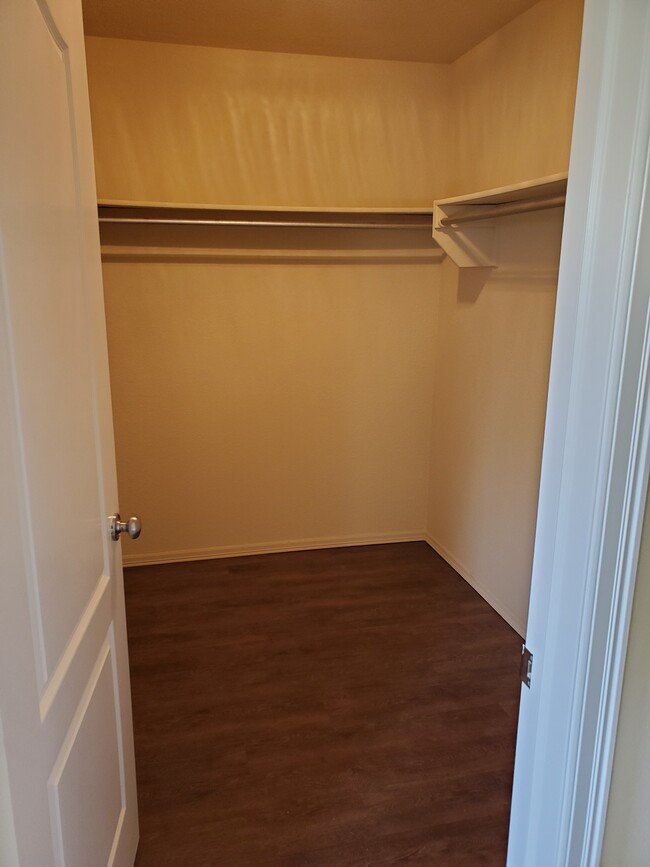 Master closet - 16021 S 83rd East Ave