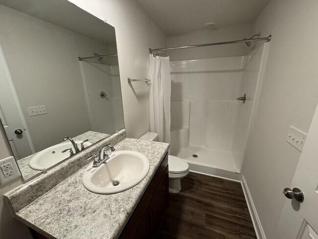 Building Photo - 103 Woodsbrook Pl SW
