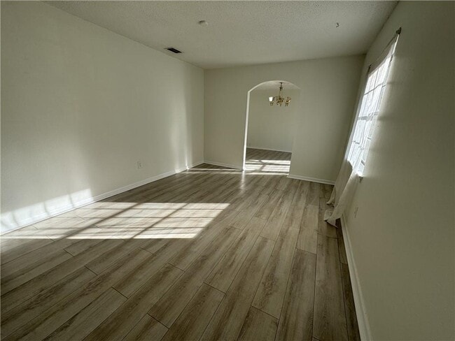 Building Photo - 7445 Bowers Ln
