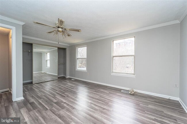 Building Photo - 9428 Orbitan Ct