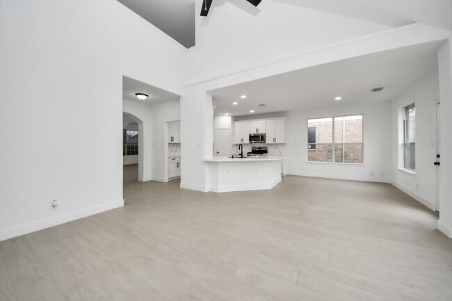 Building Photo - 21214 Lilac Meadows Ln