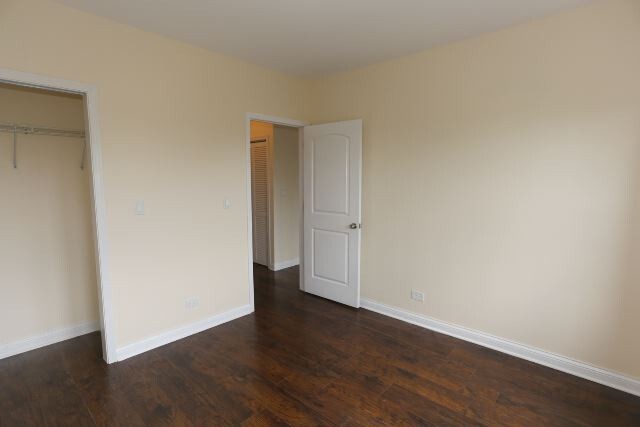 Building Photo - 4731 W Cornelia Ave