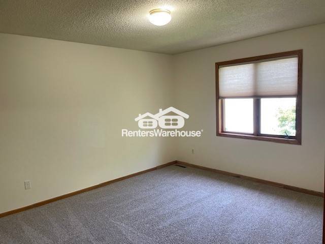 Building Photo - 9142 Cambridge Alcove
