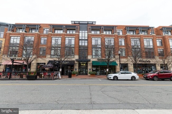 Building Photo - Stylish 1BR Rental in the Heart of Alexand...