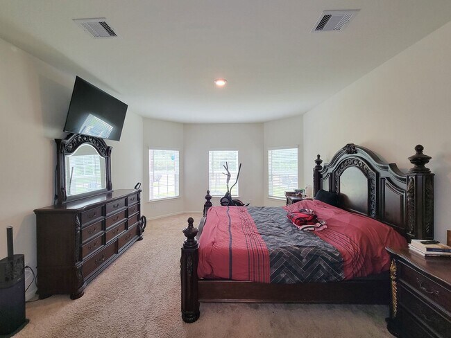Building Photo - This home is a thoughtfully designed home offering comfort, space, and modern upgrades throughout...