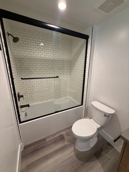 Building Photo - 11155 Huston St