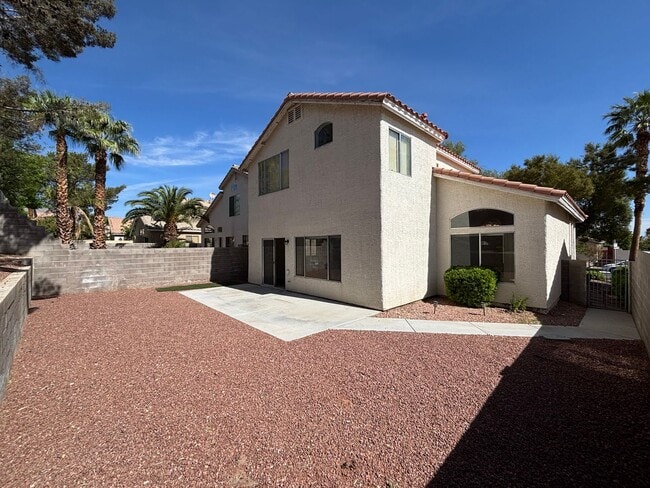 Building Photo - Gorgeous 3Bed/2.5Bath, 2-Story home located in Summerlin