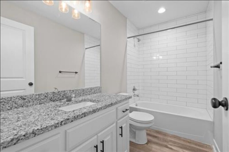 Building Photo - 156 SW 8th St