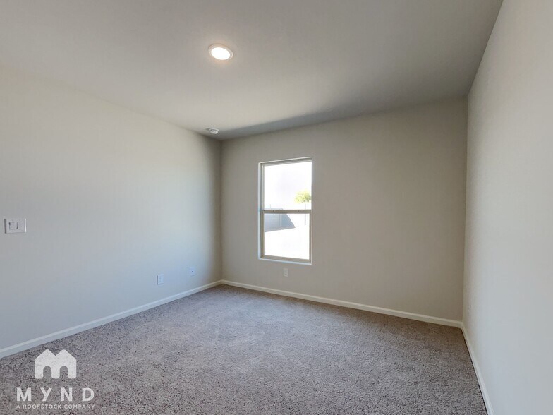 Building Photo - 246 S Picacho Heights Rd