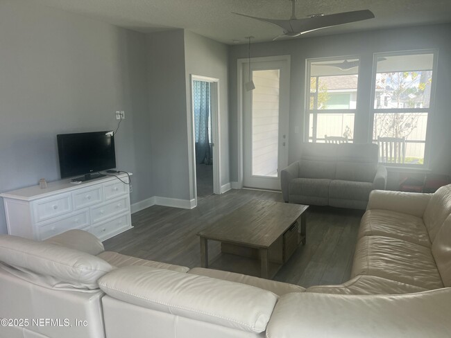 Building Photo - 311 Sutton Dr