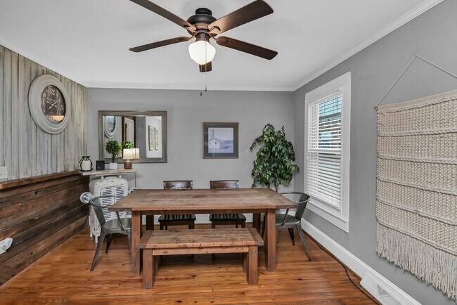 Building Photo - Walkable State Street Gem in the Heart of West Columbia